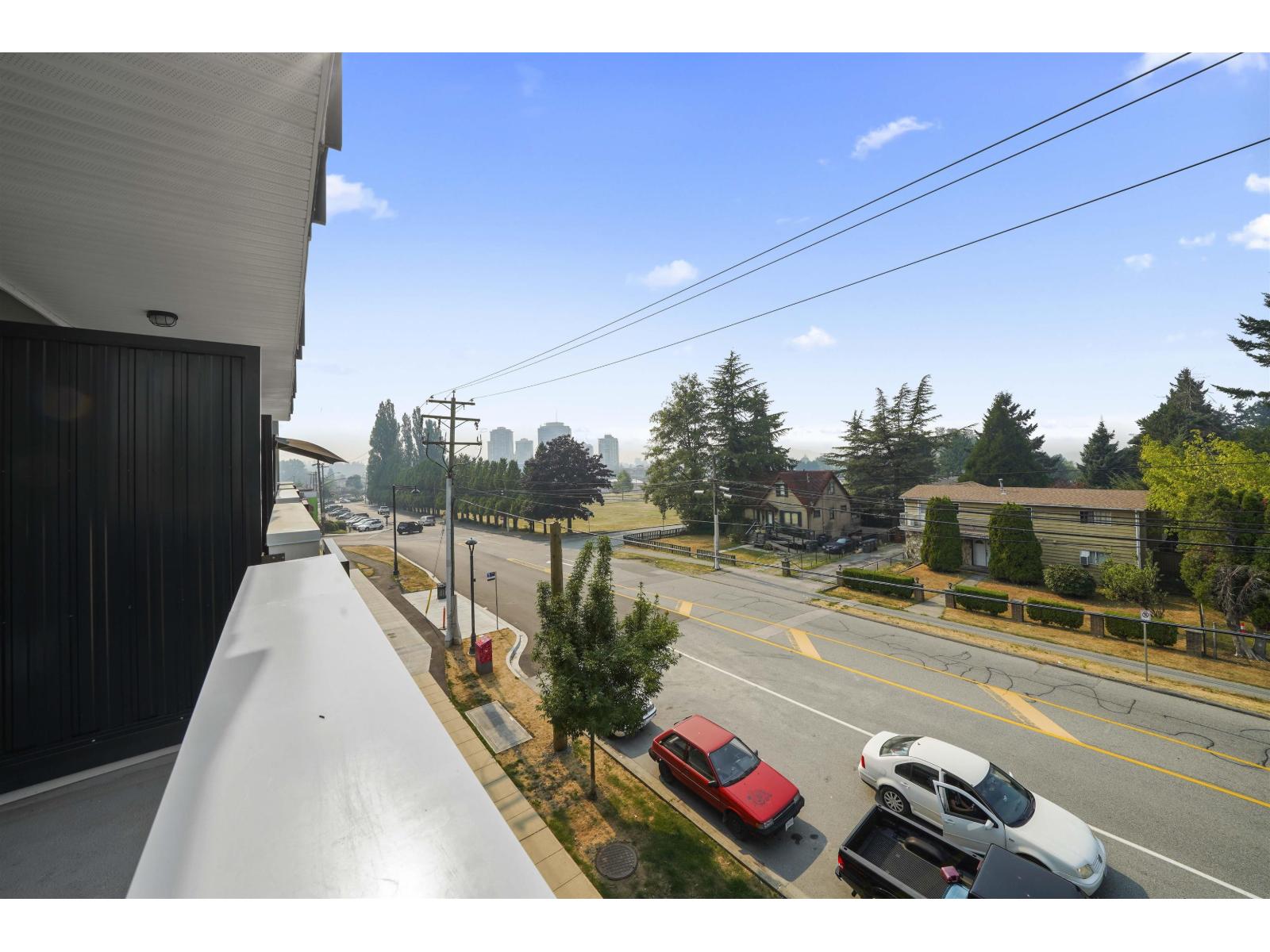 304 13678 GROSVENOR ROAD, Surrey