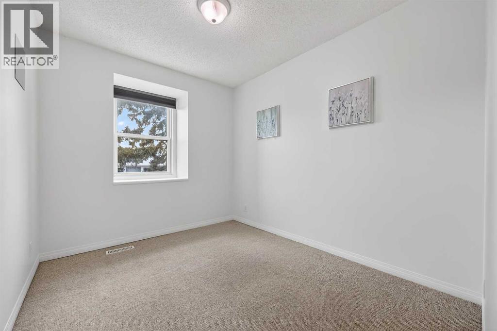 Single Family House for Sale in    Avenue SW Glamorgan Calgary 