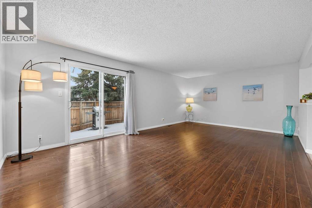 Single Family House for Sale in    Avenue SW Glamorgan Calgary 