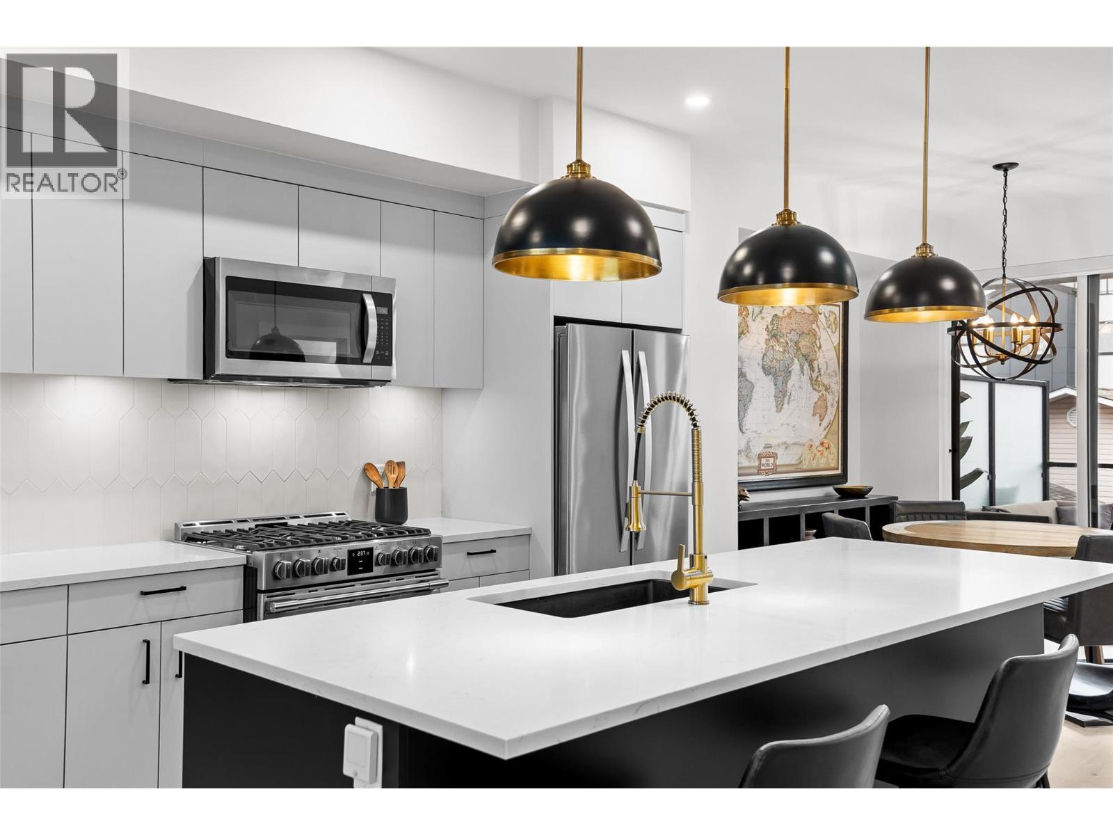 4 1225 Findlay Road, Kelowna