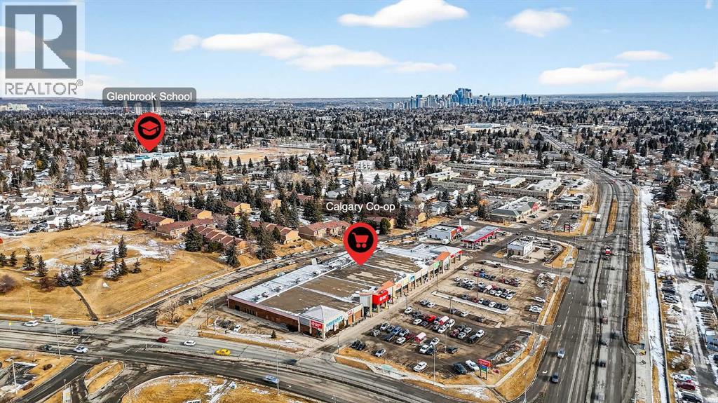 Single Family House for Sale in    Avenue SW Glamorgan Calgary 