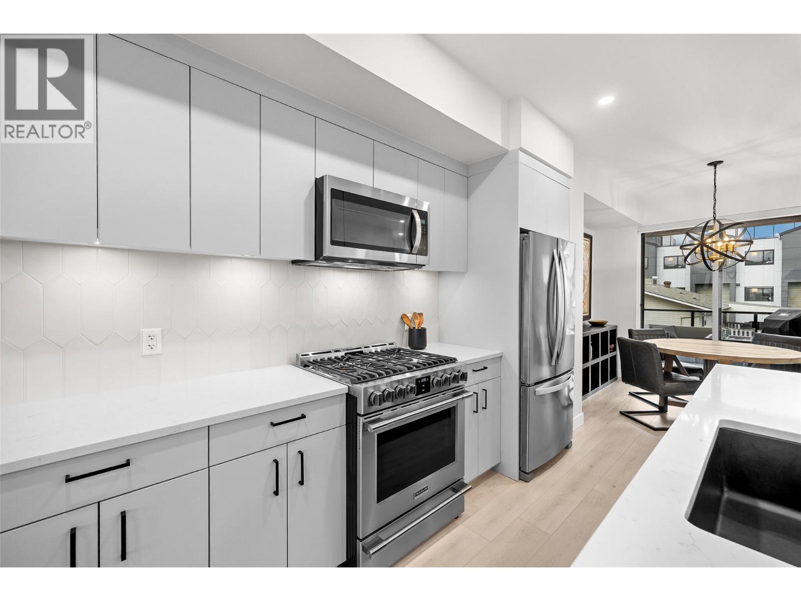 4 1225 Findlay Road, Kelowna