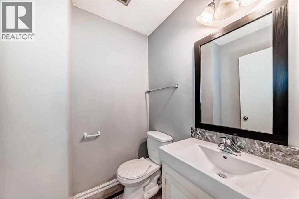 Single Family House Bi-level for Sale in D   Street SE Forest Lawn Calgary 