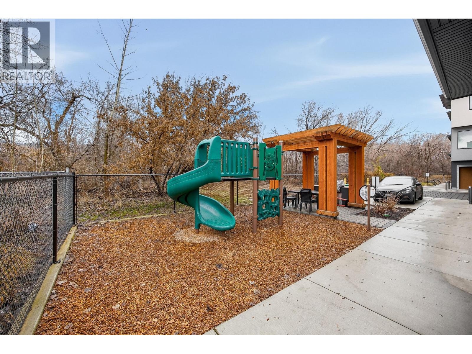 4 1225 Findlay Road, Kelowna