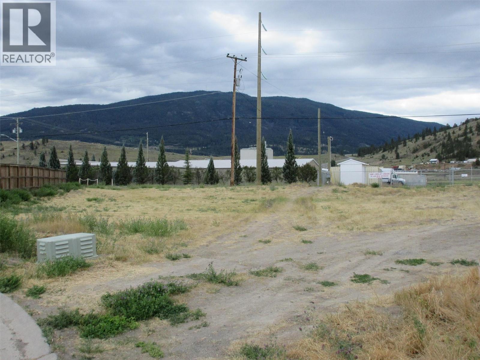  1680 Chestnut Avenue, Merritt