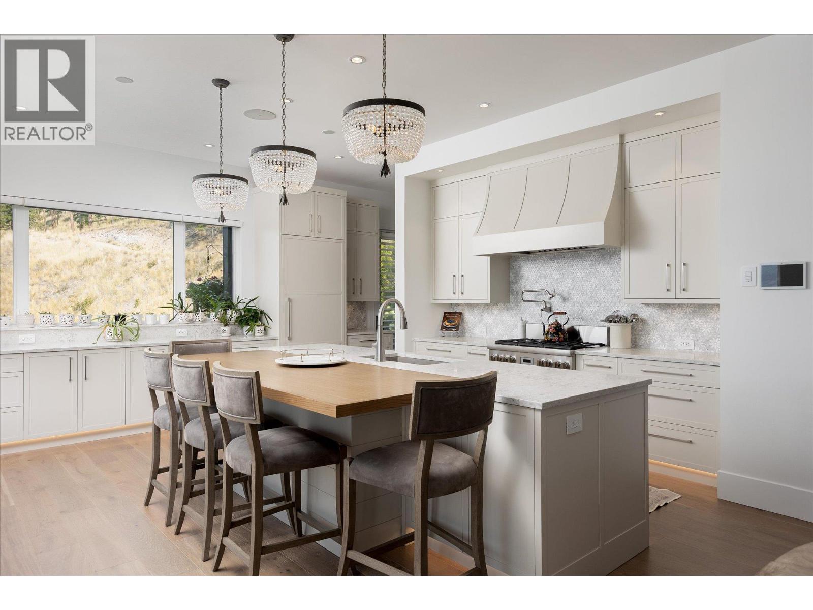  142 Red Sky Court, Kelowna