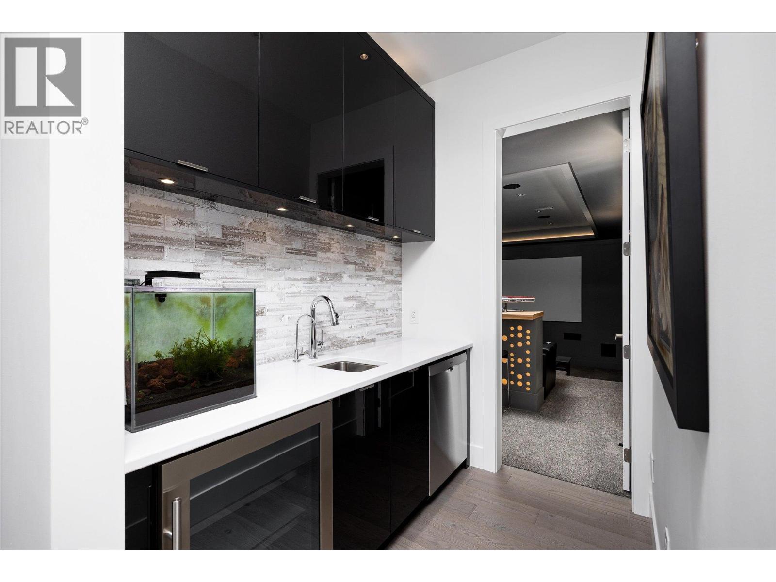  142 Red Sky Court, Kelowna