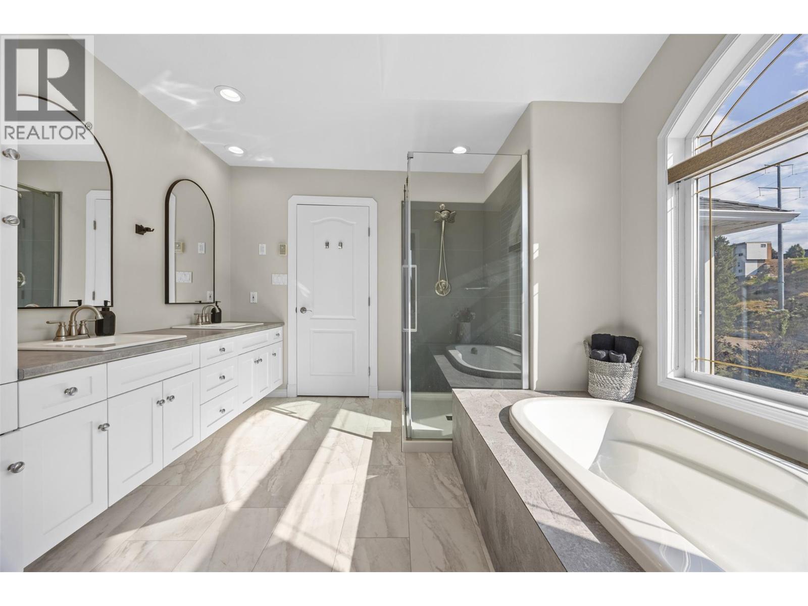 240 Heritage Boulevard, Okanagan Falls