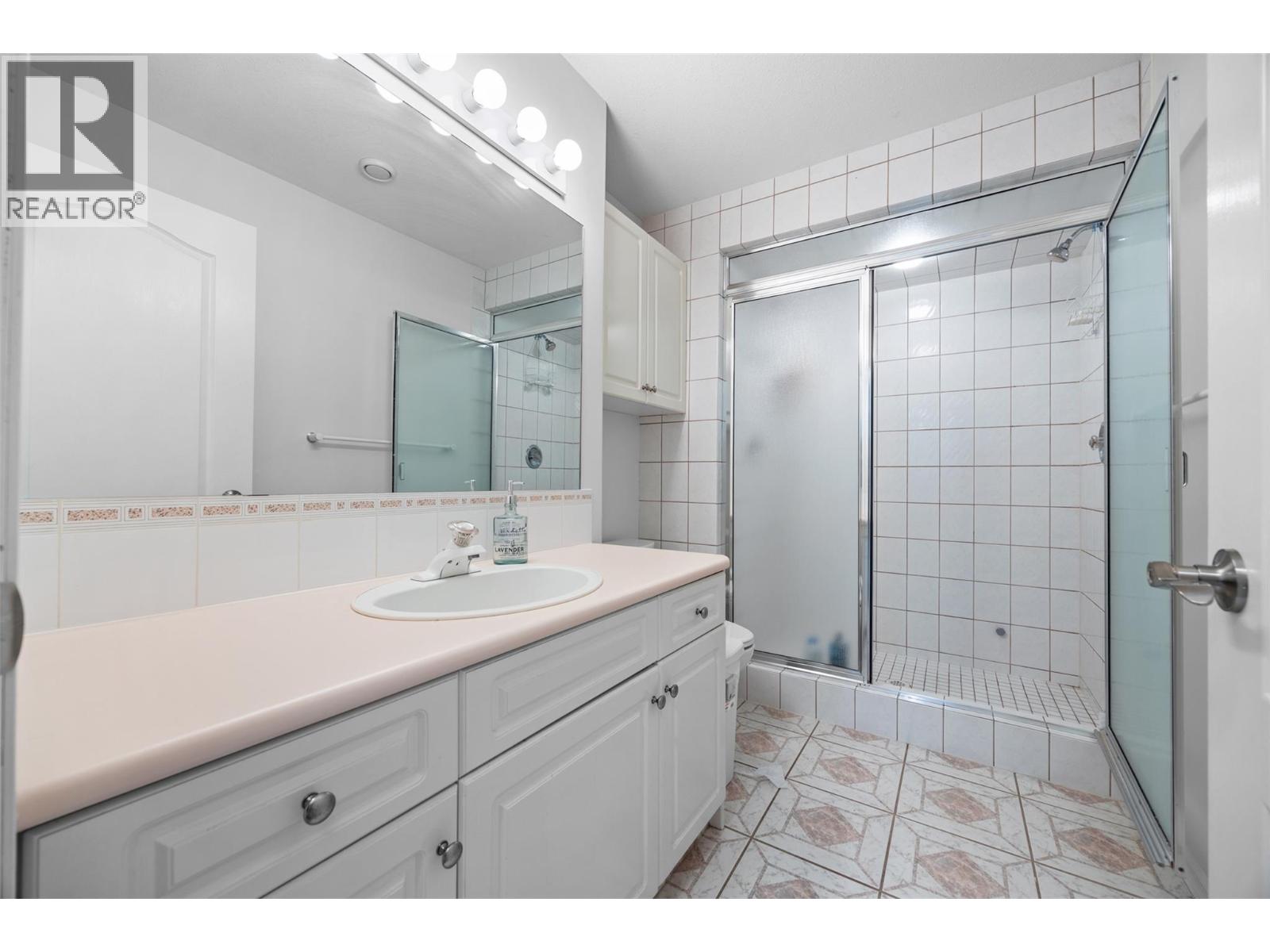 240 Heritage Boulevard - 41