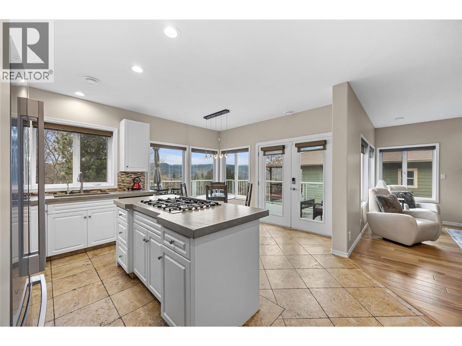 240 Heritage Boulevard, Okanagan Falls