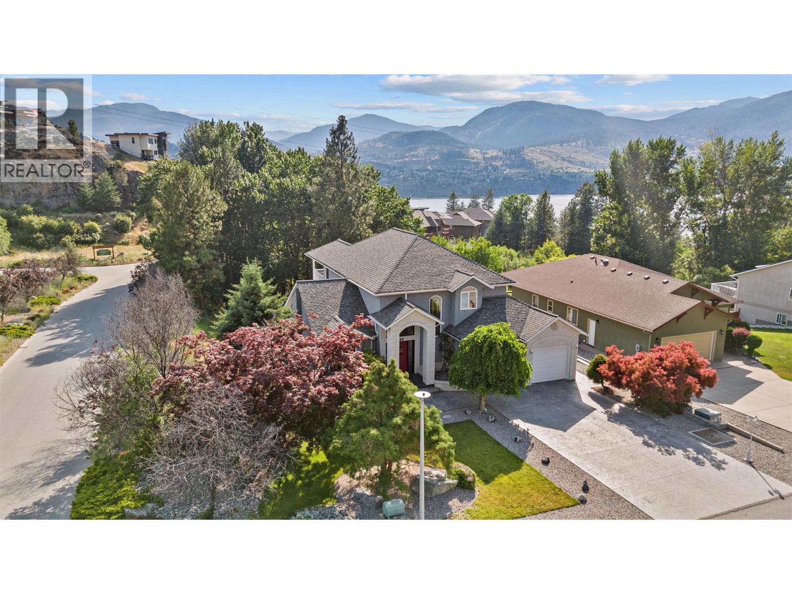 240 Heritage Boulevard, Okanagan Falls