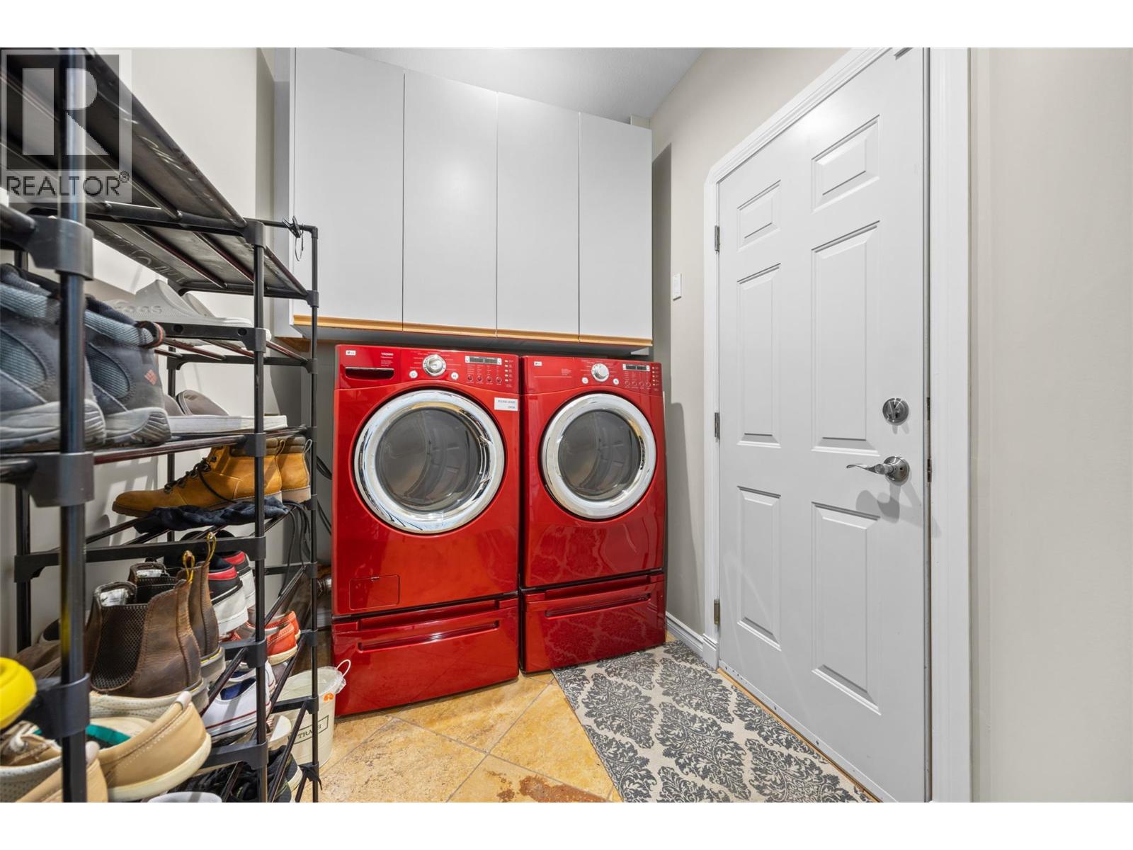 240 Heritage Boulevard - 23