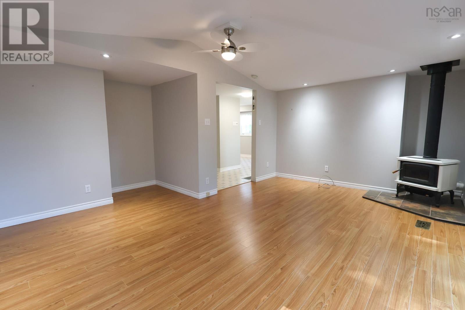 Property 12 of 46 of 17600 & 17604 Highway 103