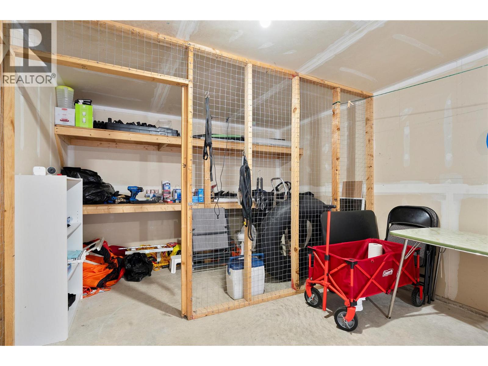 213 White Pine Crescent Unit# 237, Sicamous