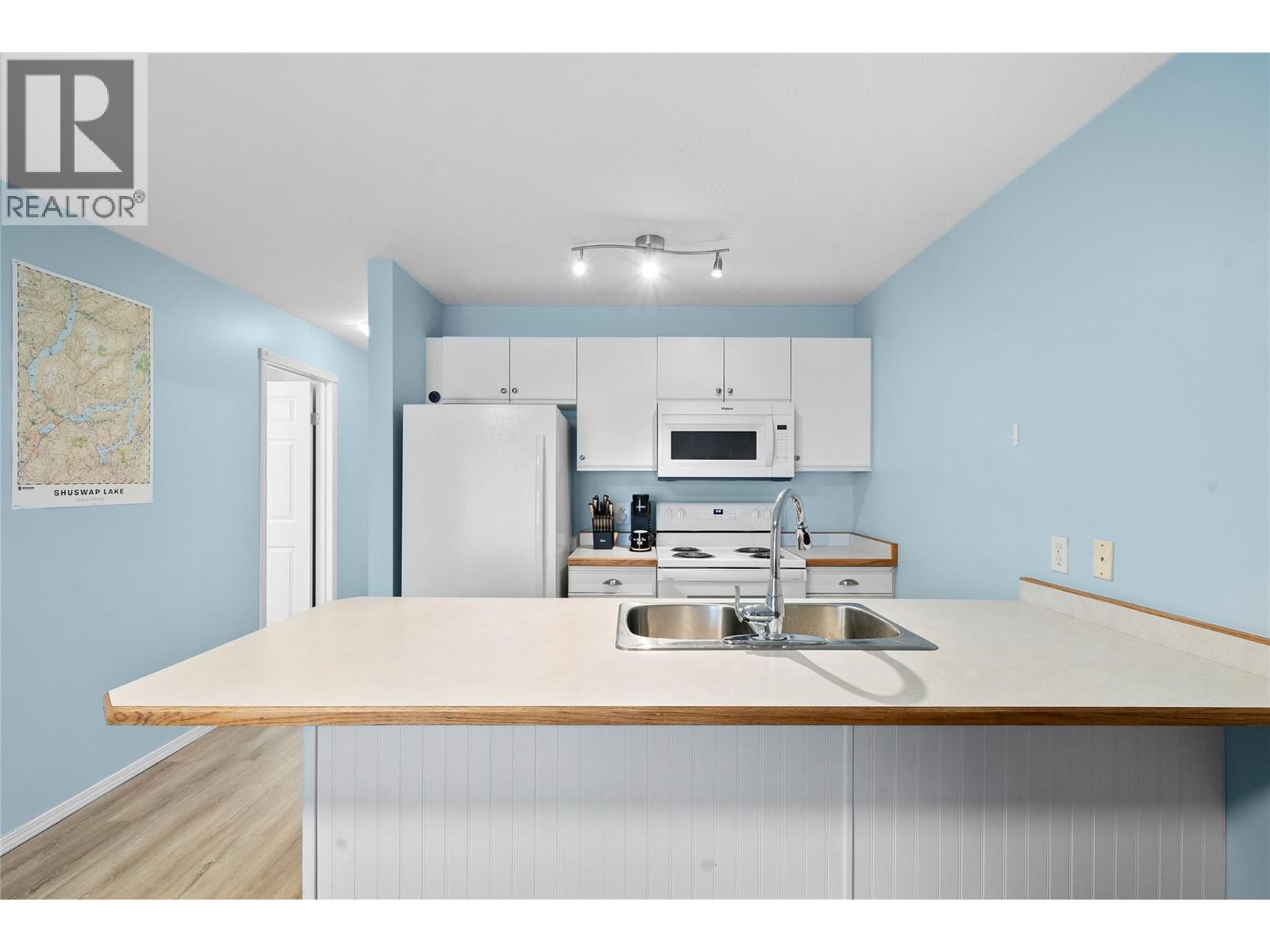 213 White Pine Crescent Unit# 237, Sicamous