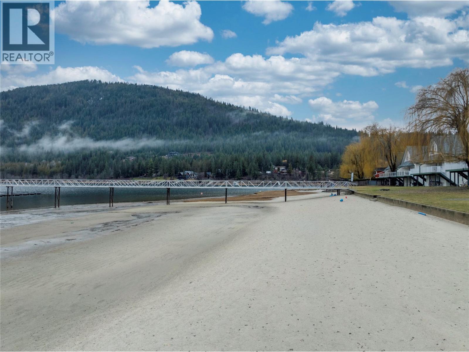 213 White Pine Crescent Unit# 237, Sicamous
