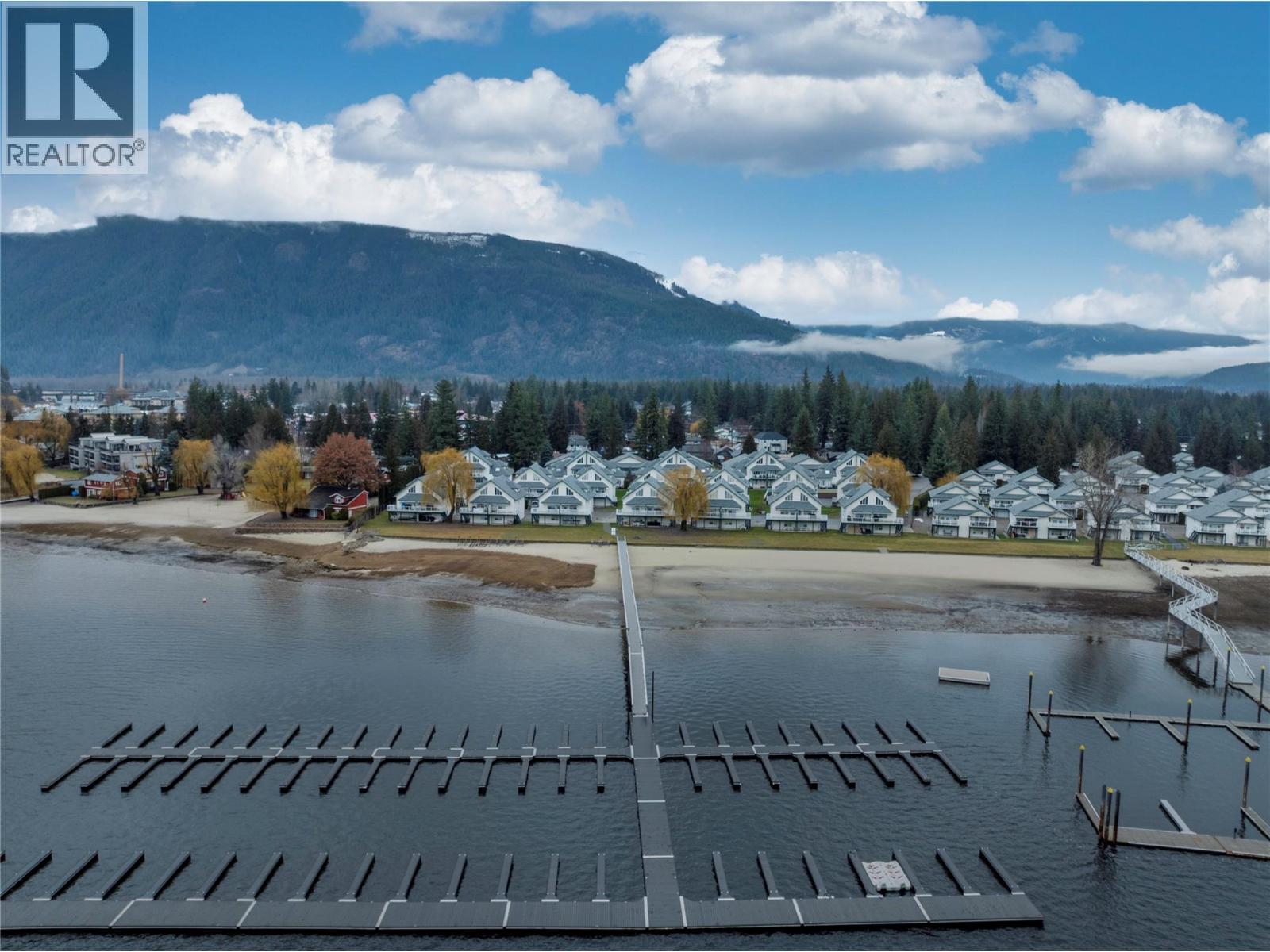 213 White Pine Crescent Unit# 237, Sicamous