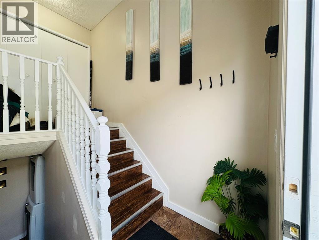 Single Family House Bi-level for Sale in    Street SE Forest Lawn Calgary 