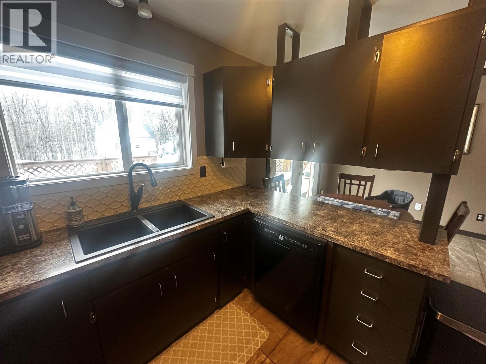 4557 Veterans Way, Chetwynd