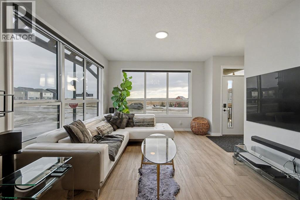 Single Family House 4 Level for Sale in  Rangeview Drive SE Rangeview Calgary 