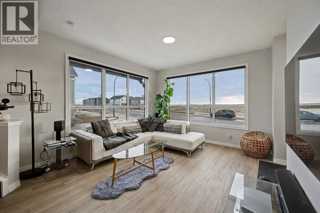 Single Family House 4 Level for Sale in  Rangeview Drive SE Rangeview Calgary 