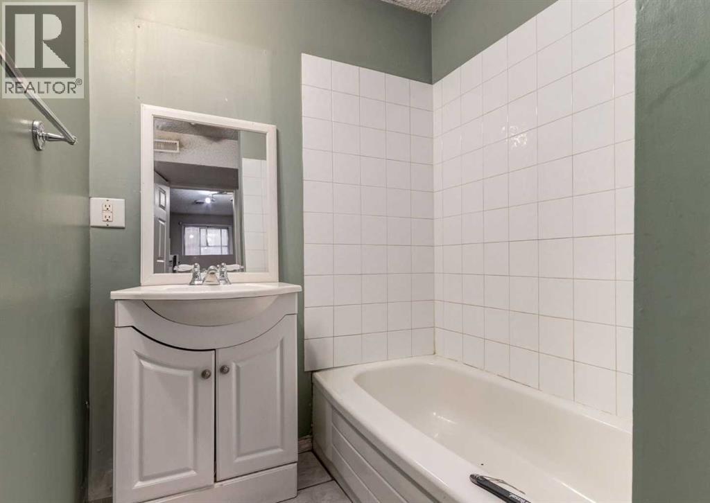 Multi-family House Bi-level for Sale in  &  A Street SE Ogden Calgary 