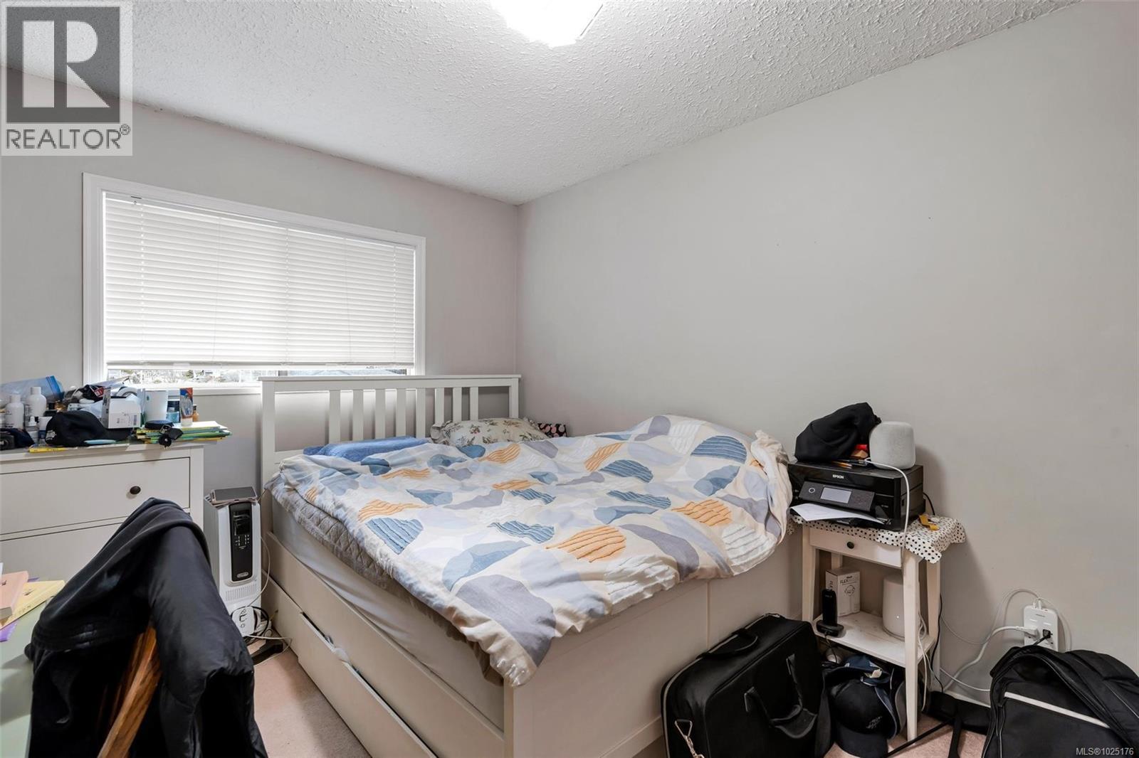  3410 Browning Street, Saanich