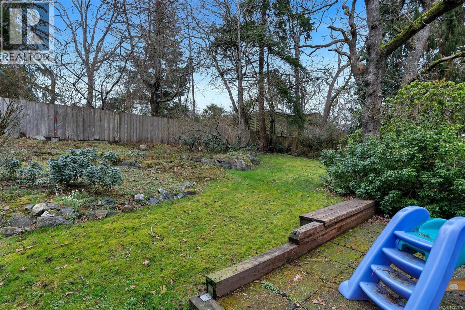  3410 Browning Street, Saanich