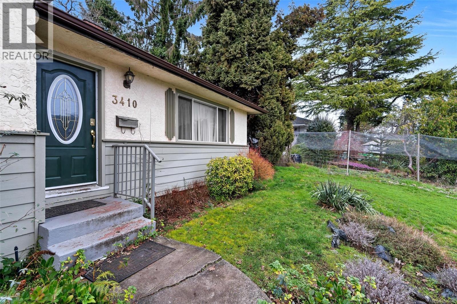  3410 Browning Street, Saanich