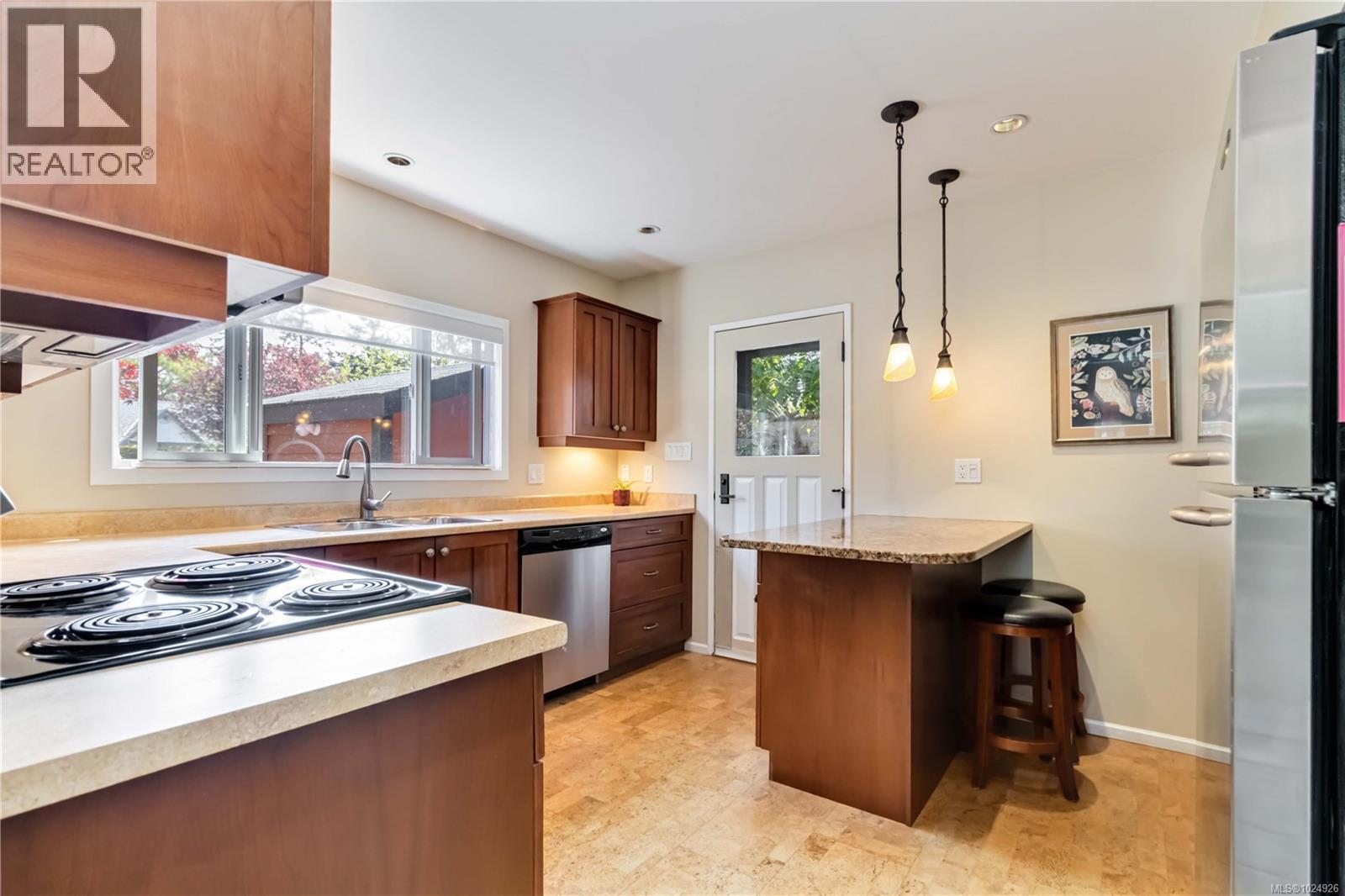  1727 Lillian Road, Victoria