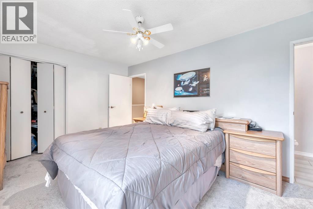 Single Family House for Sale in  Falsby Place NE Falconridge Calgary 