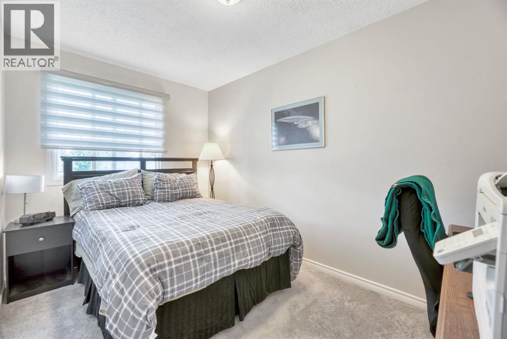 Single Family House for Sale in  Falsby Place NE Falconridge Calgary 