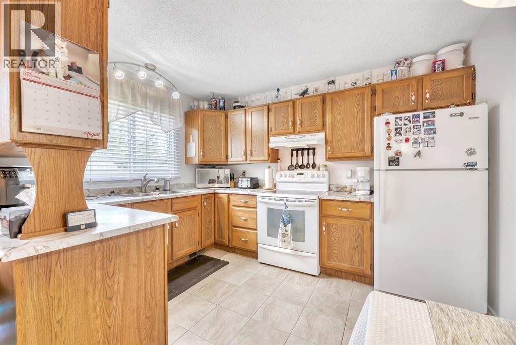 Single Family House for Sale in  Falsby Place NE Falconridge Calgary 