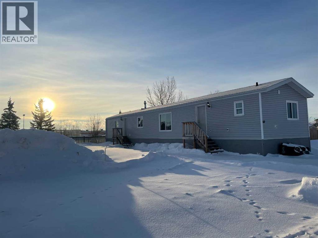 69, Deerglen Mobile Home Park - Photo 2 of 16, High Level, Alberta