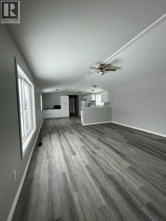 69, Deerglen Mobile Home Park - Photo 4 of 16, High Level, Alberta