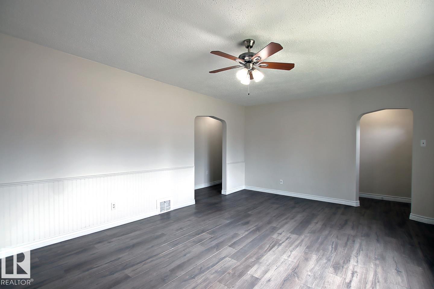 10682 61 AV NW - 8