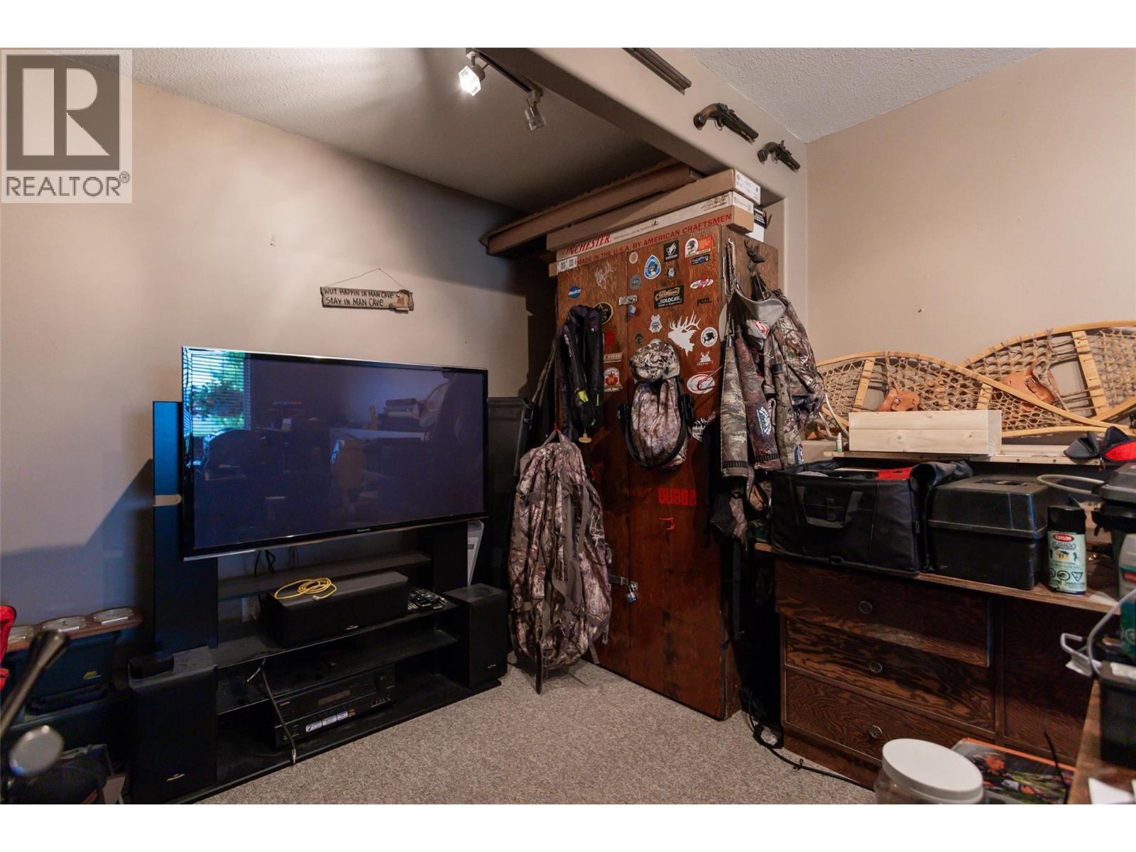 2838 Salish Road - 50