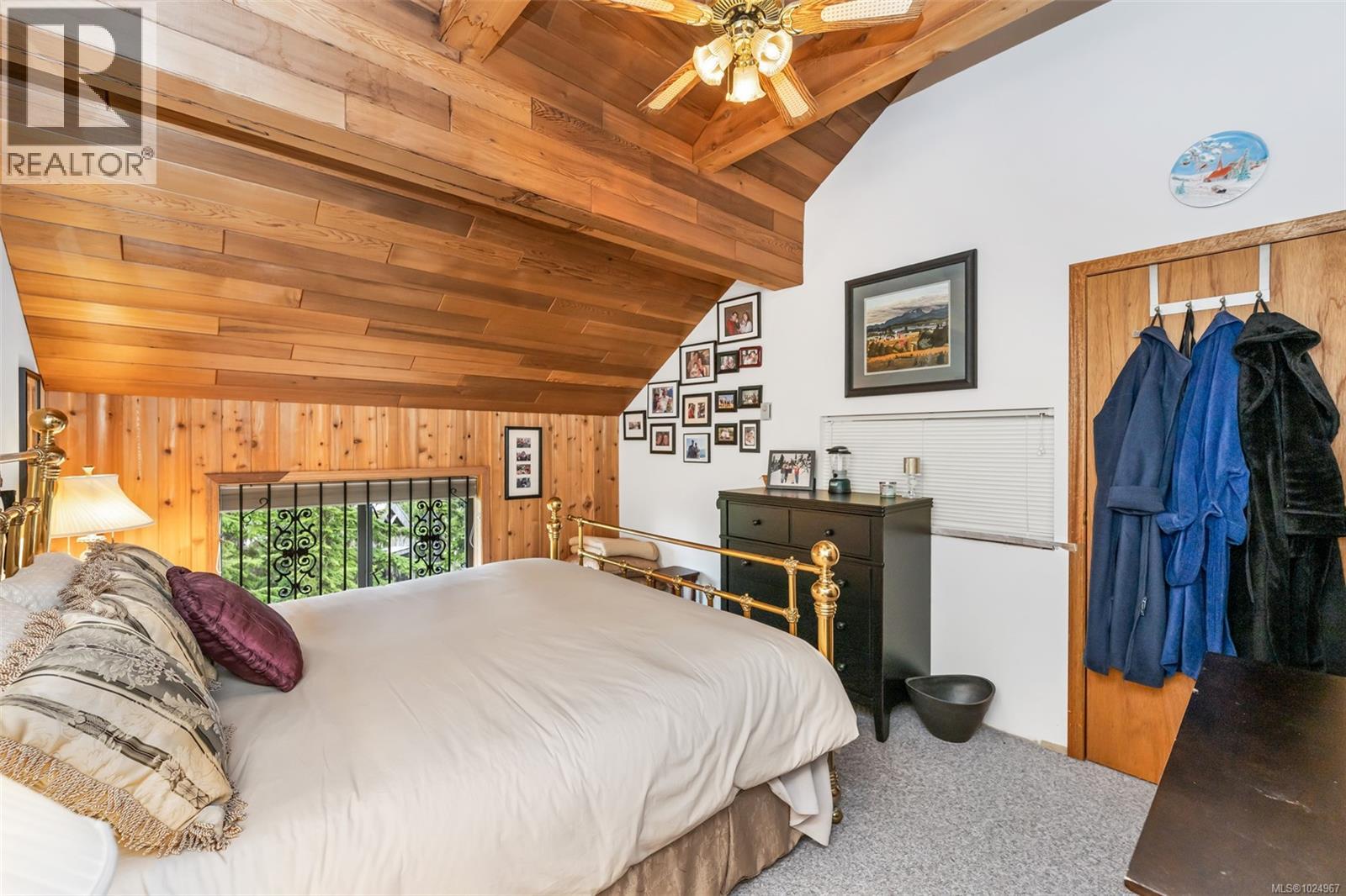 886 Jutland Terr, Courtenay