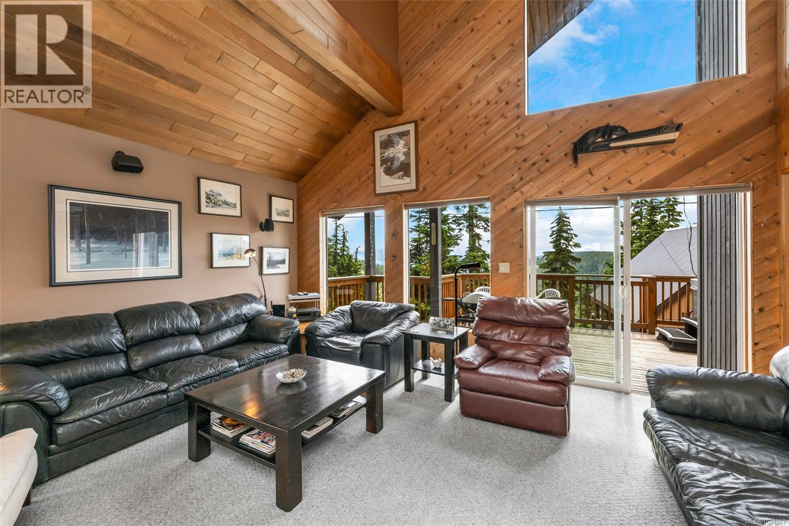 886 Jutland Terr, Courtenay