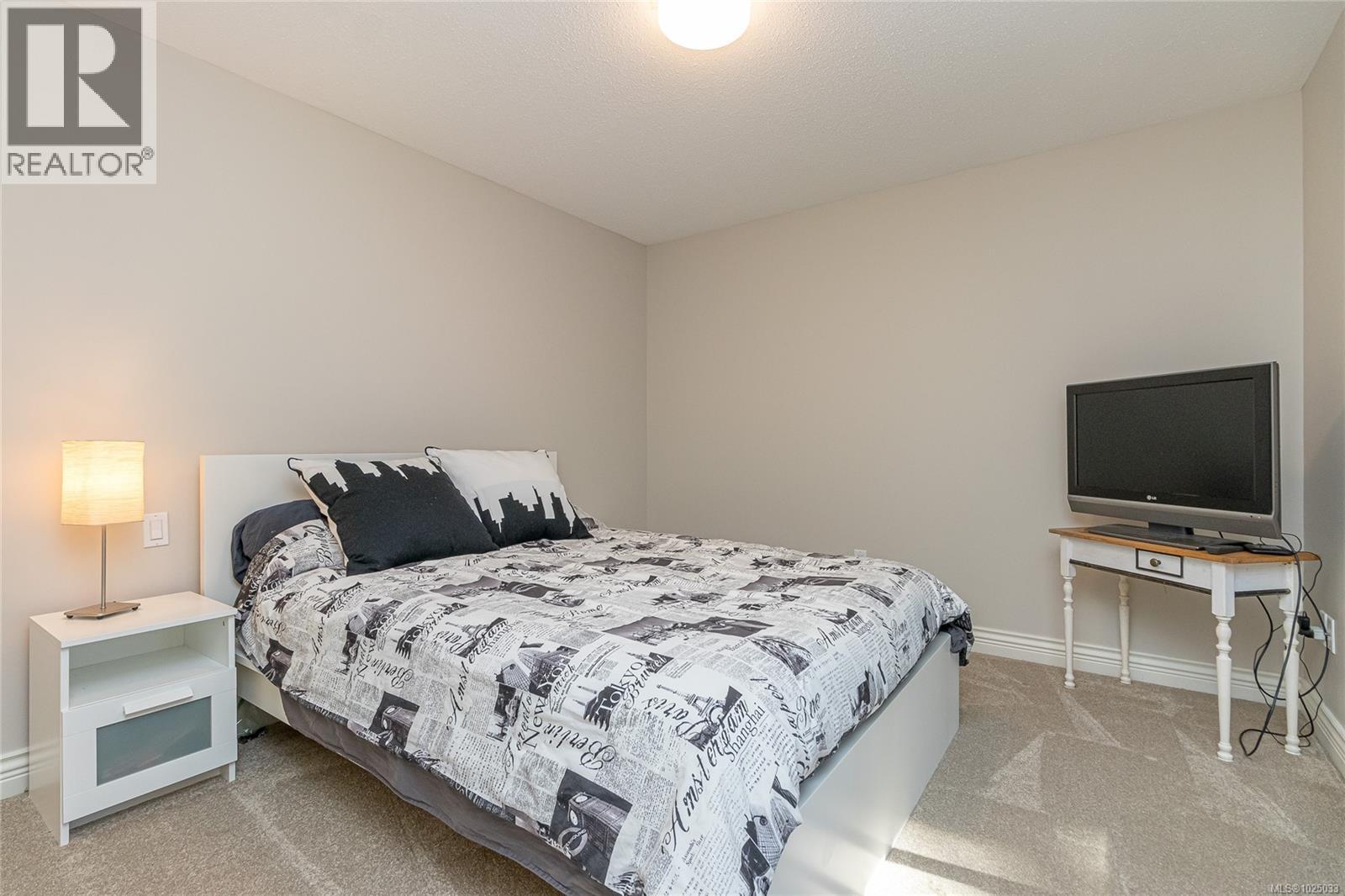 1283 Roberton Blvd, Parksville