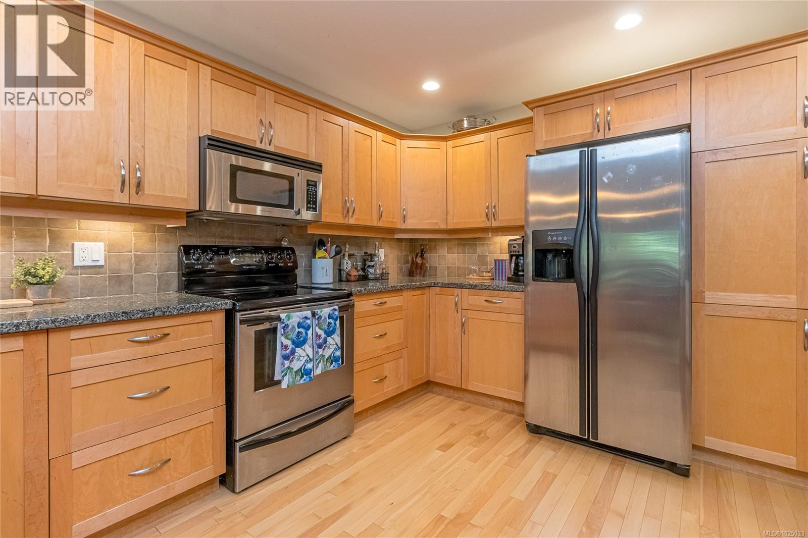 1283 Roberton Blvd, Parksville