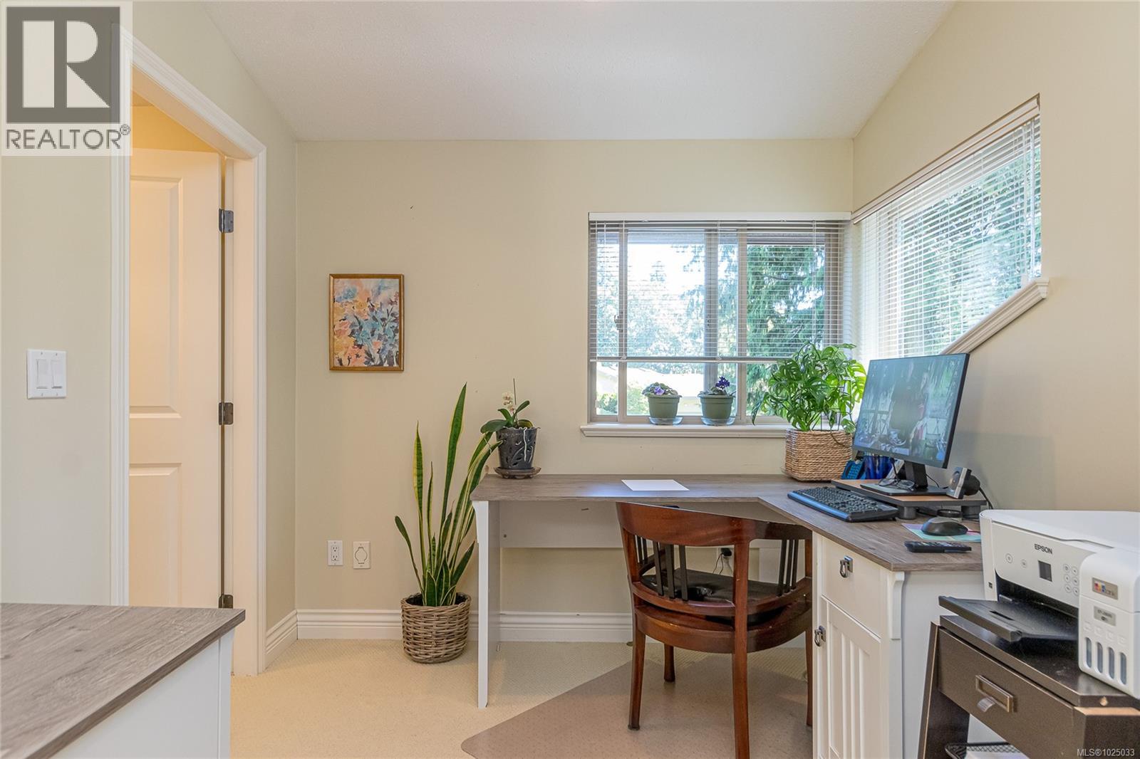 1283 Roberton Blvd, Parksville