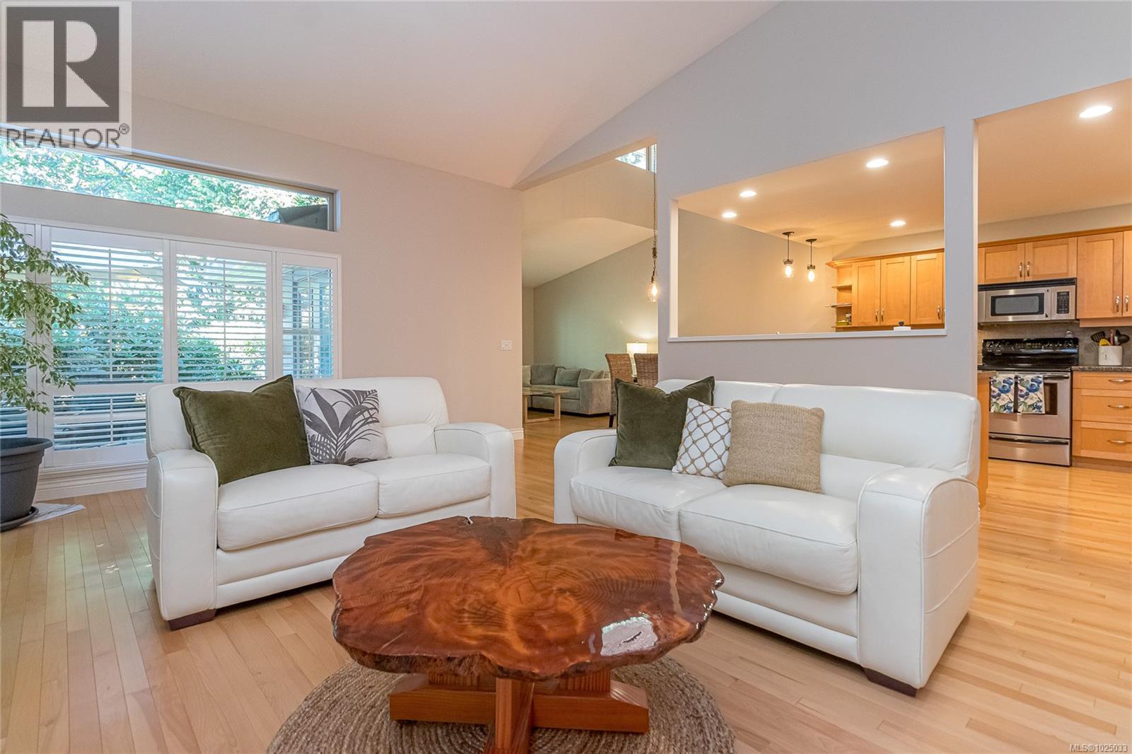 1283 Roberton Blvd, Parksville