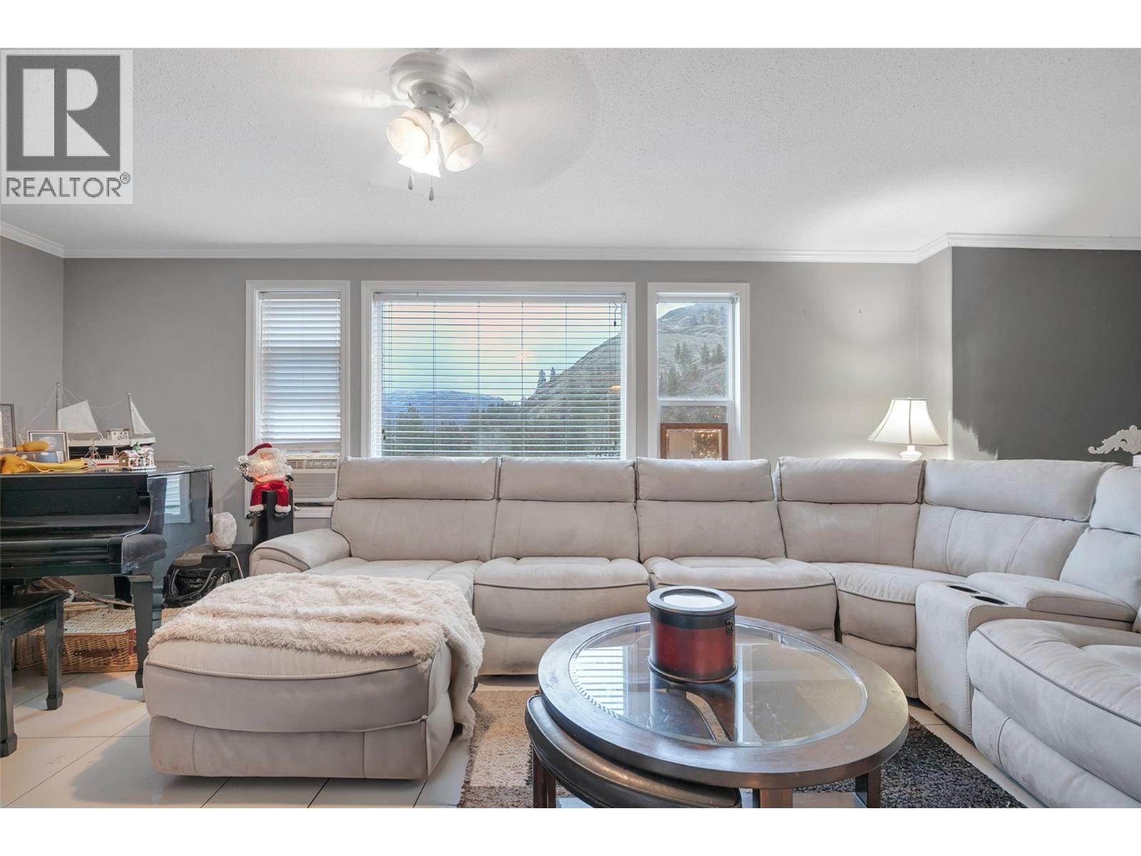 1774 Alec Crescent, Westbank