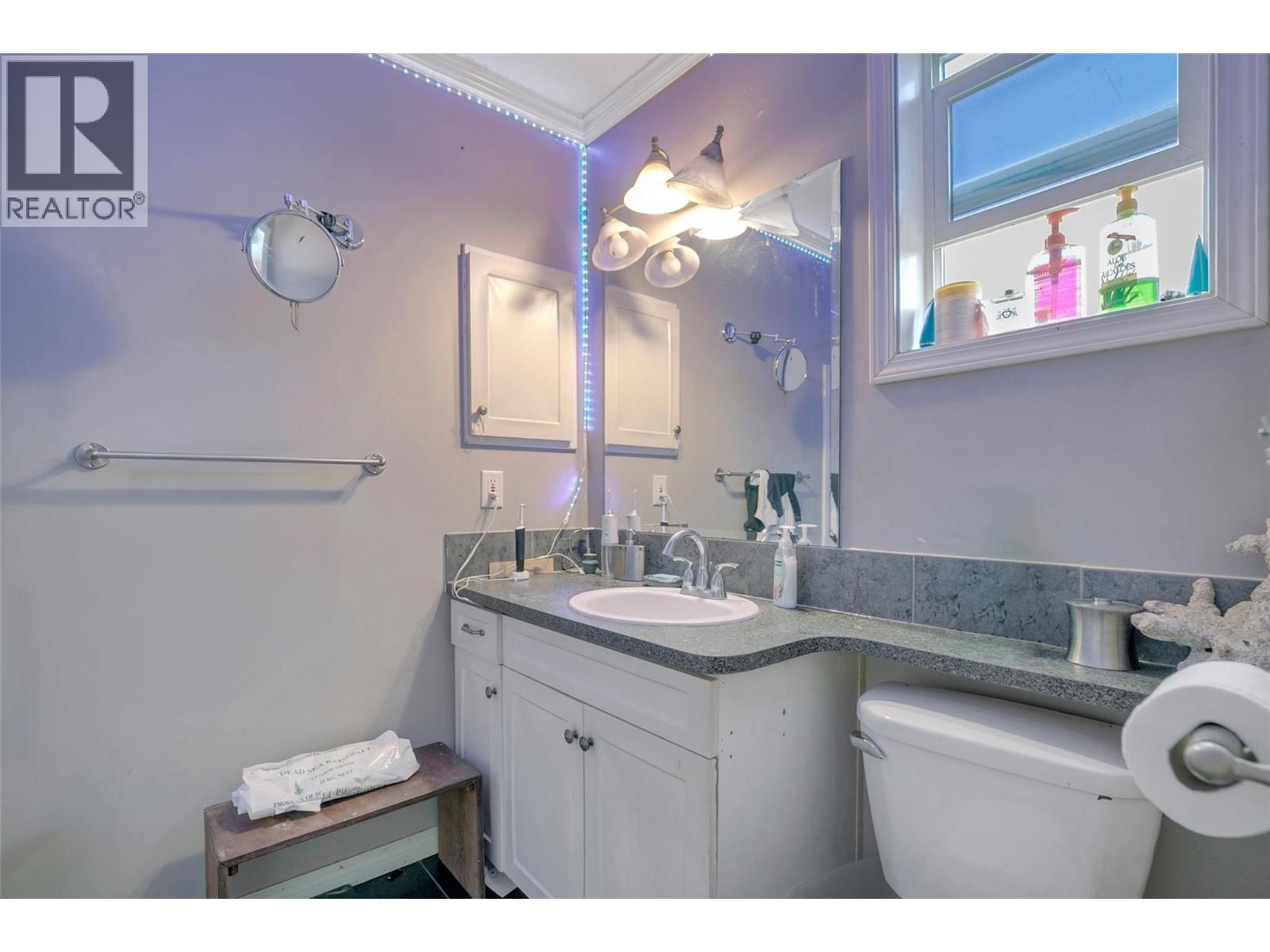 1774 Alec Crescent, Westbank