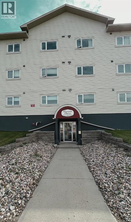 401, 2609 11 Avenue - Photo 2 of 38, Wainwright, Alberta