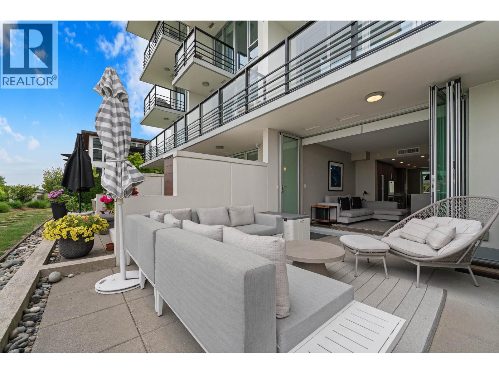 TH210 210 SALTER STREET, New Westminster