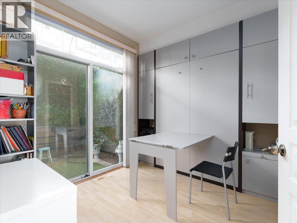 5 3588 WHITNEY PLACE, Vancouver