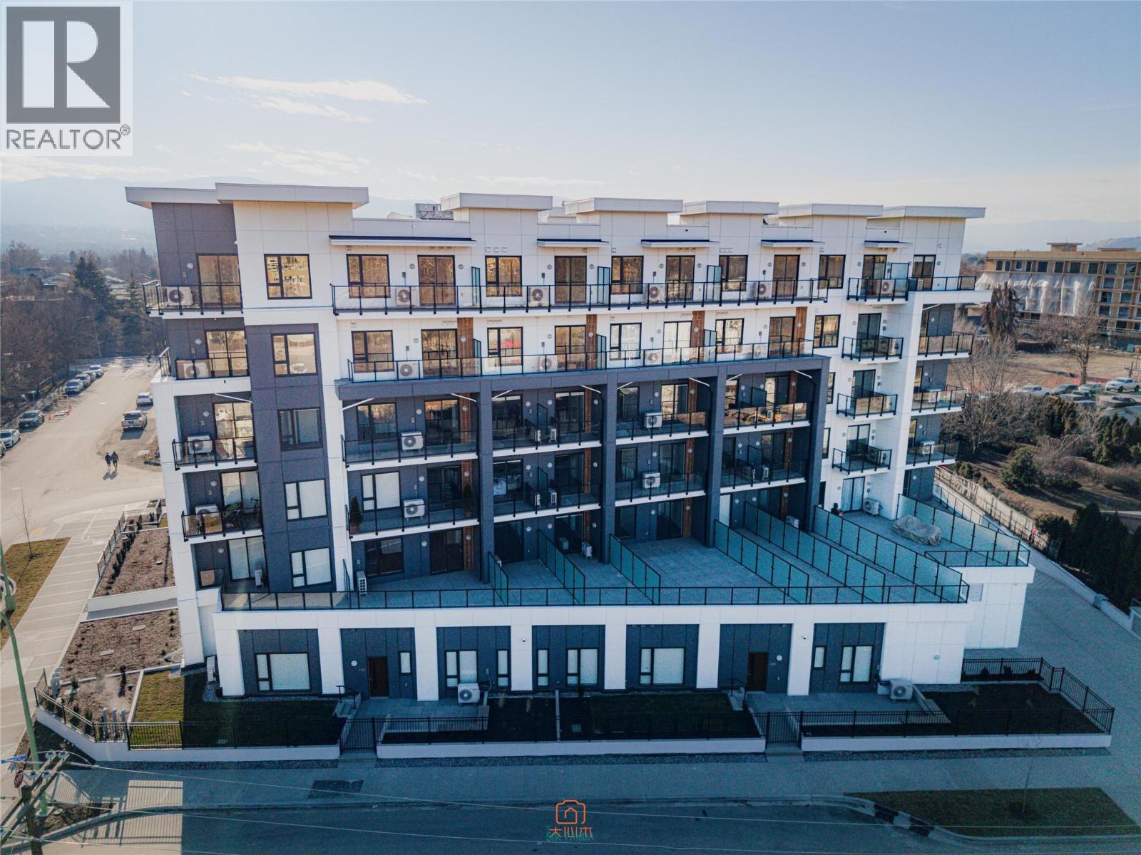 217 1350 Pridham Avenue, Kelowna