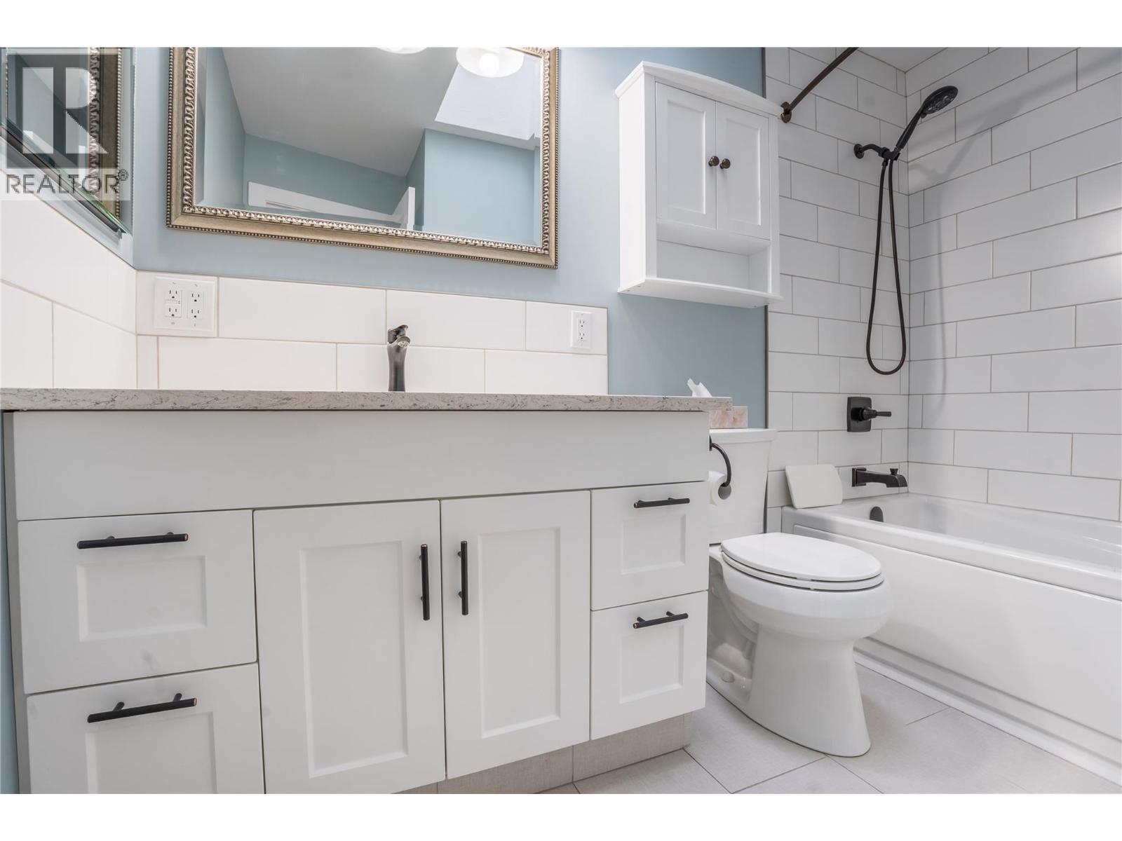  6318 Faircrest Street, Summerland